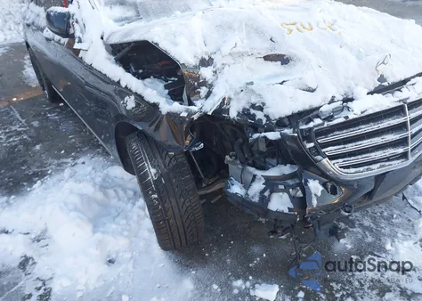 2017 Mercedes-Benz E 300 4Matic из США, поврежденный, VIN WDDZF4KB8HA211812